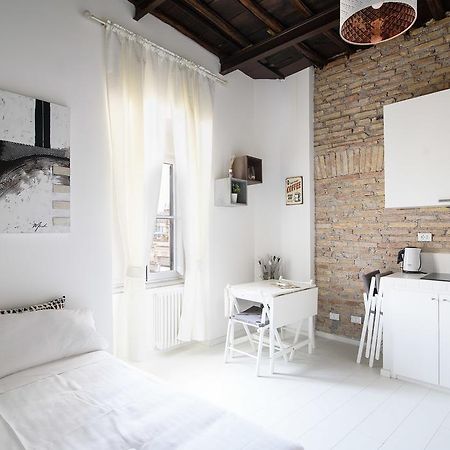 White Ostilia Apartments Ρώμη Εξωτερικό φωτογραφία