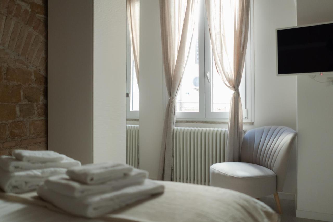 White Ostilia Apartments Ρώμη Εξωτερικό φωτογραφία